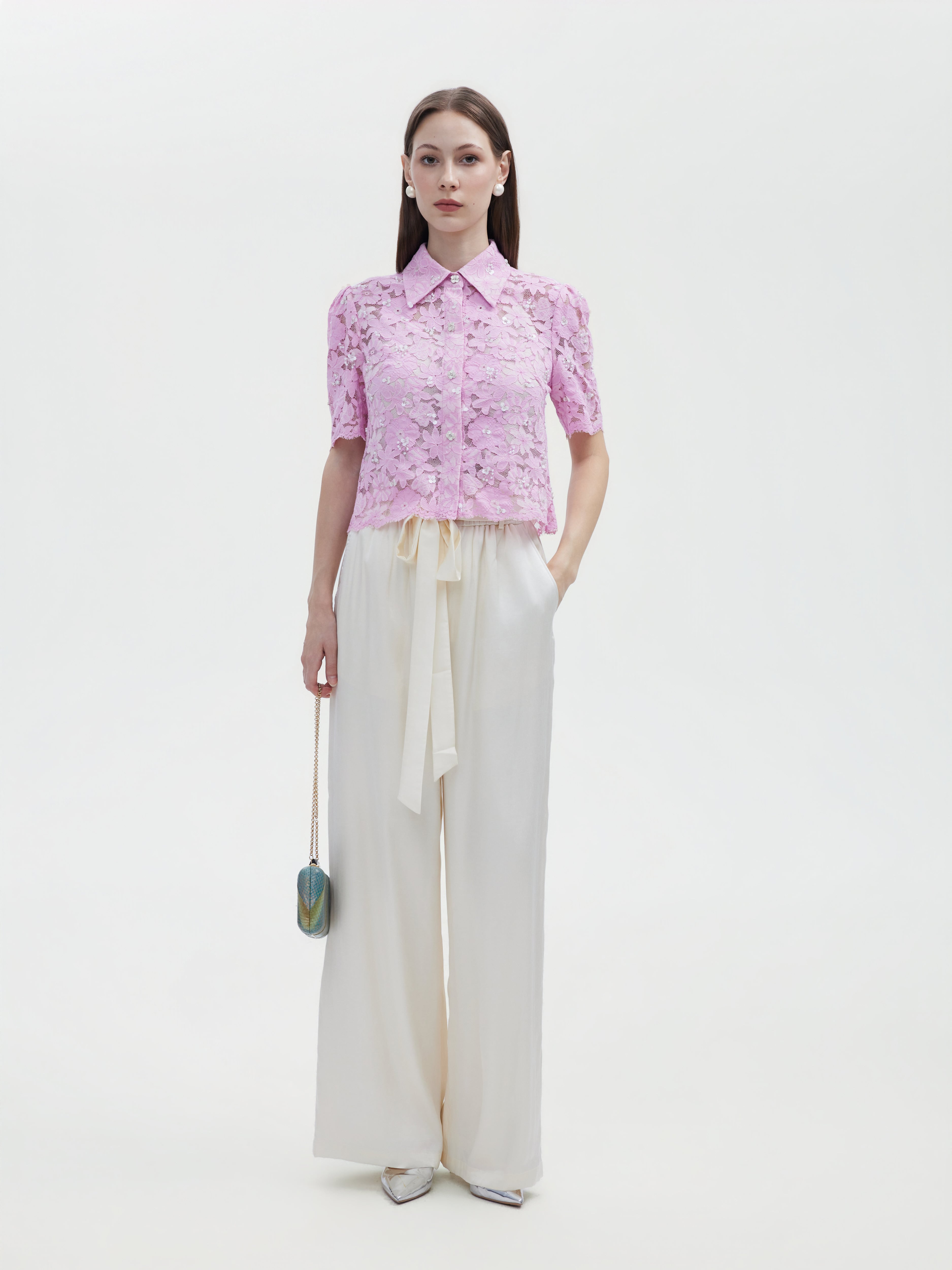BLUSH PINK LACE PERAL BOTTON TOP