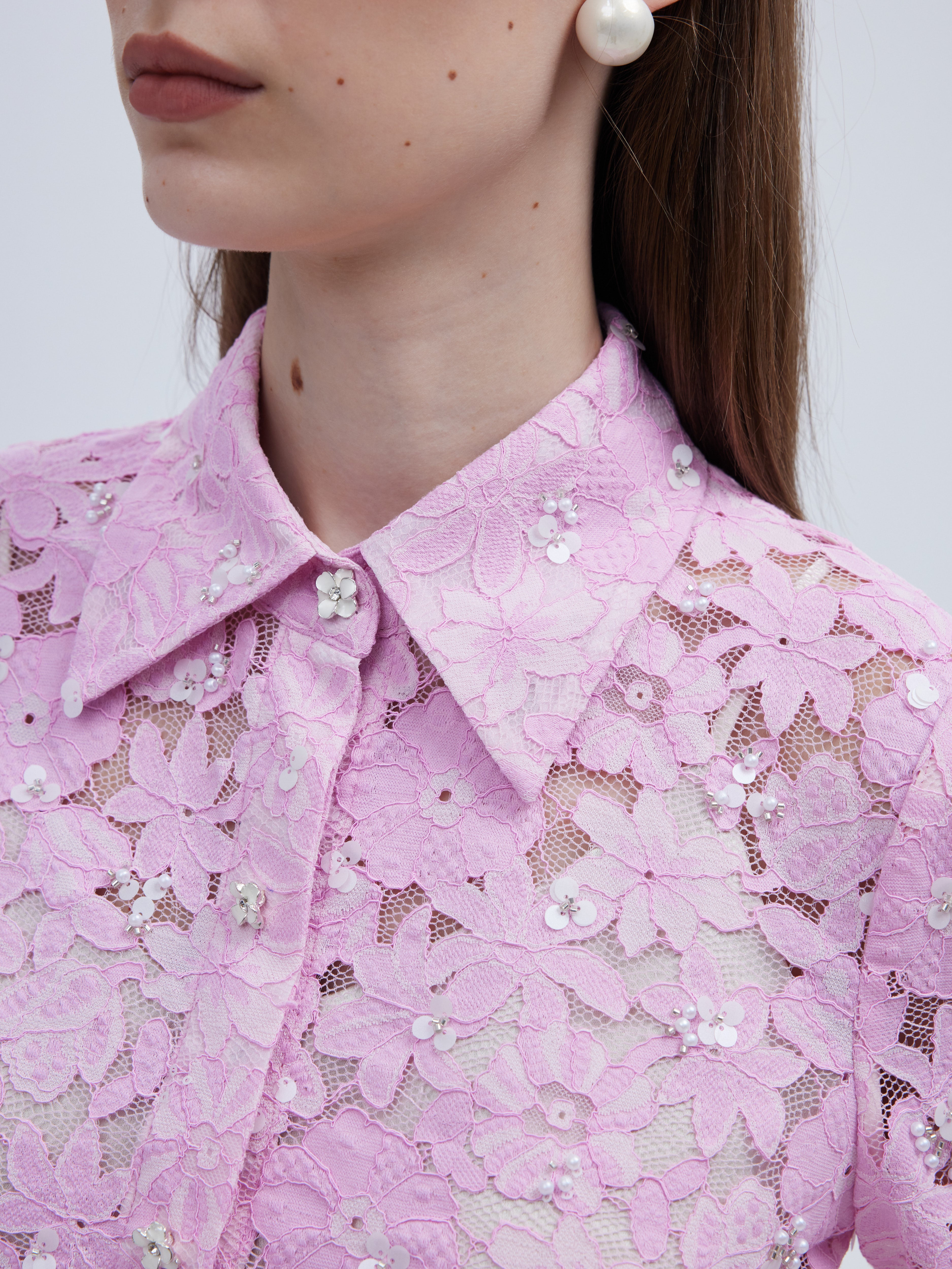 BLUSH PINK LACE PERAL BOTTON TOP