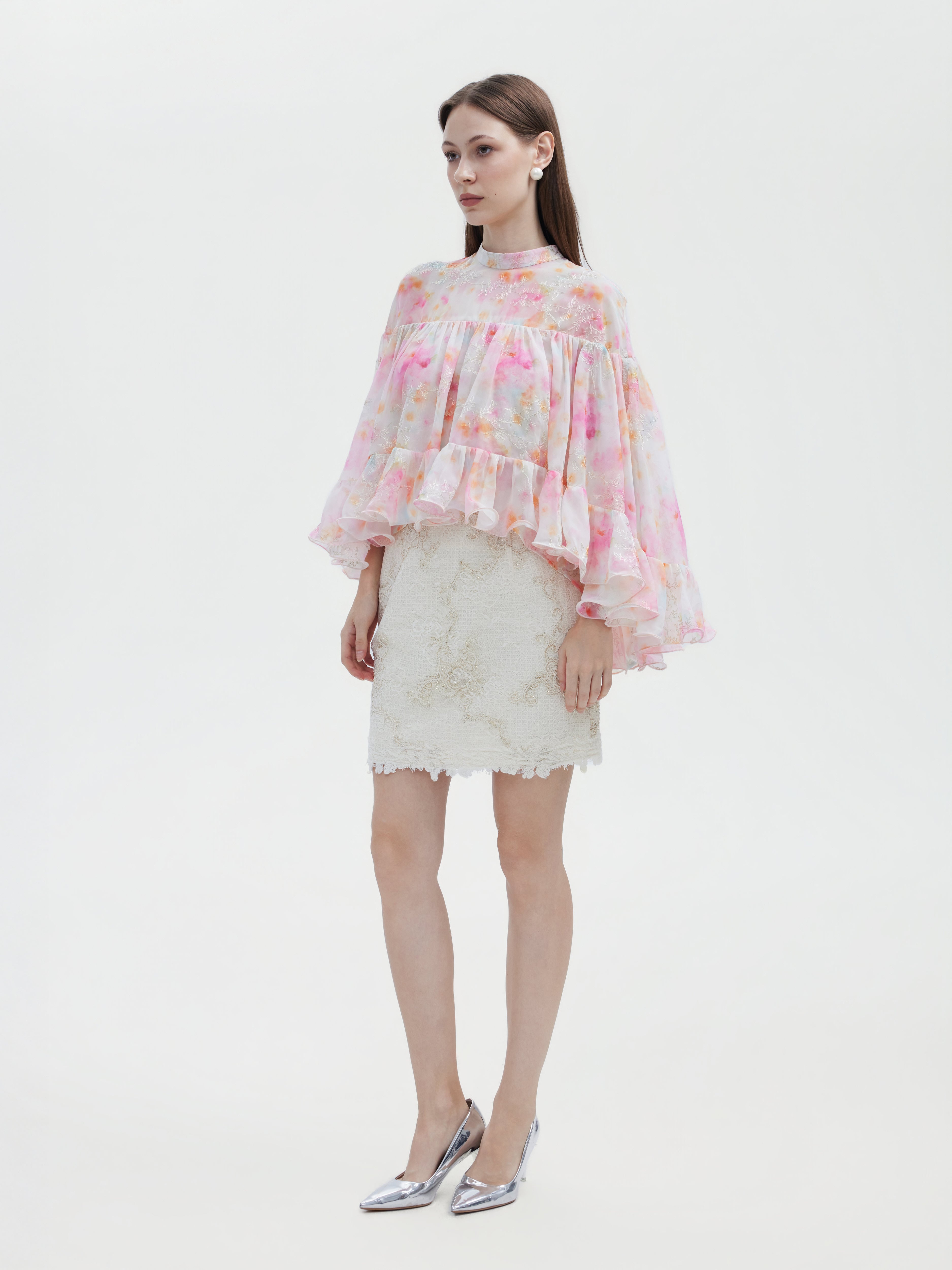 WATERCOLOR FLORA EMBROIDERED RUFFLE SILK TOP