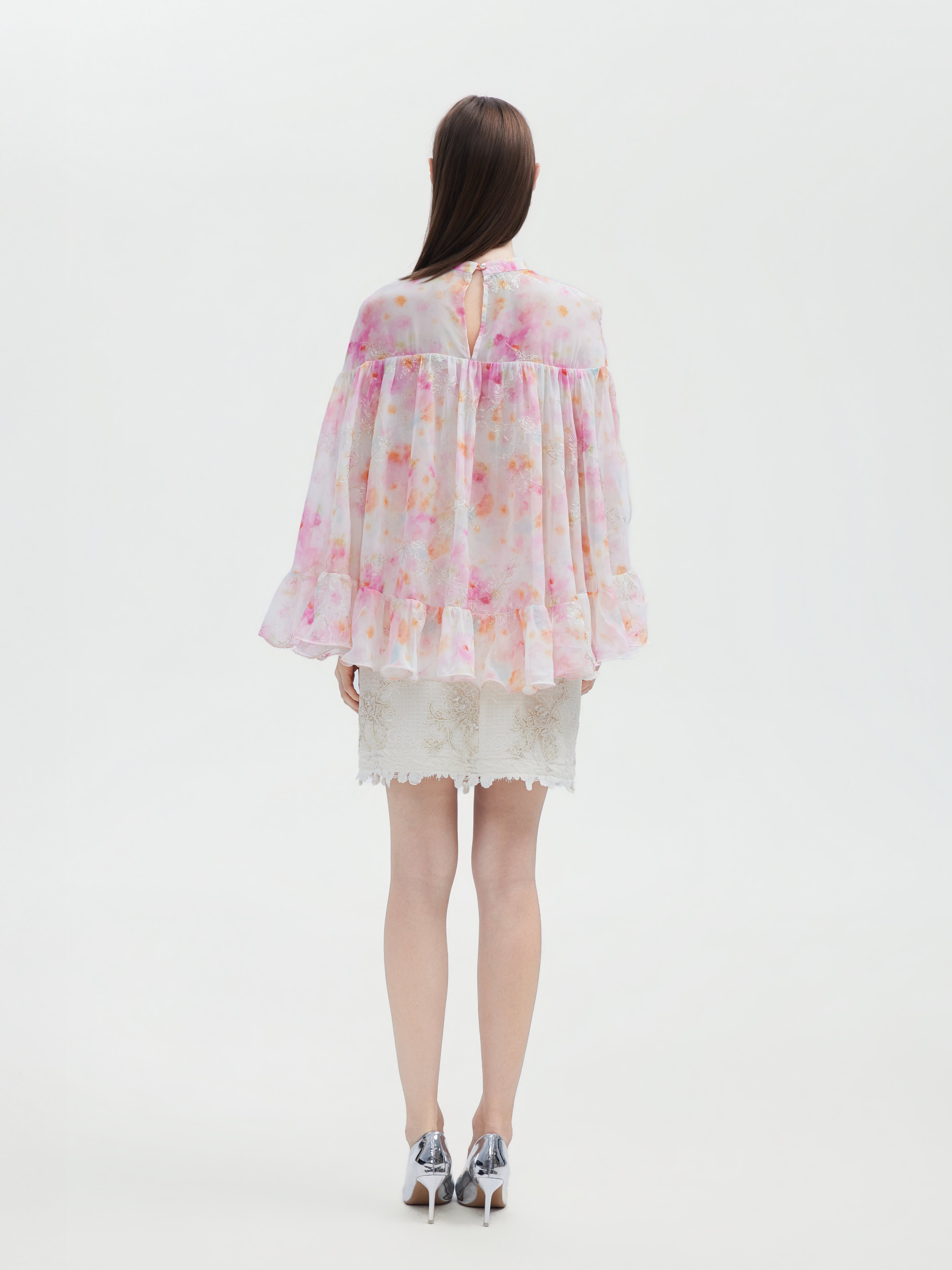 WATERCOLOR FLORA EMBROIDERED RUFFLE SILK TOP