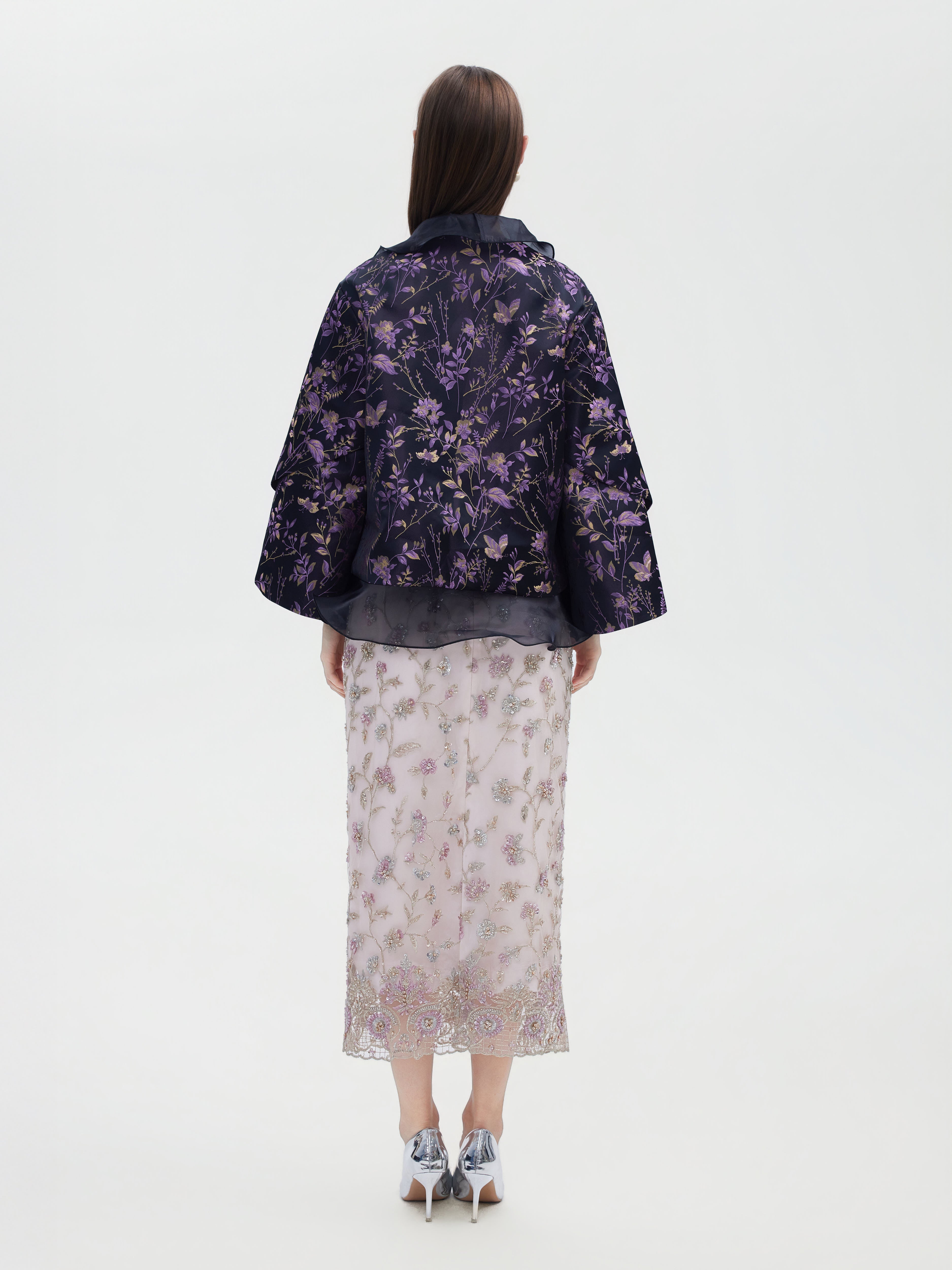 BLACK FLORAL EMBROIDERED JACKET