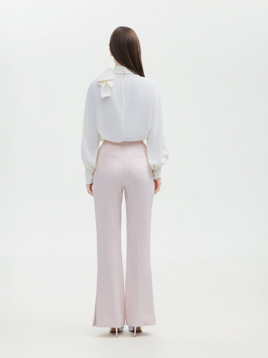 CREAM BOW NECK ACETIC TOP