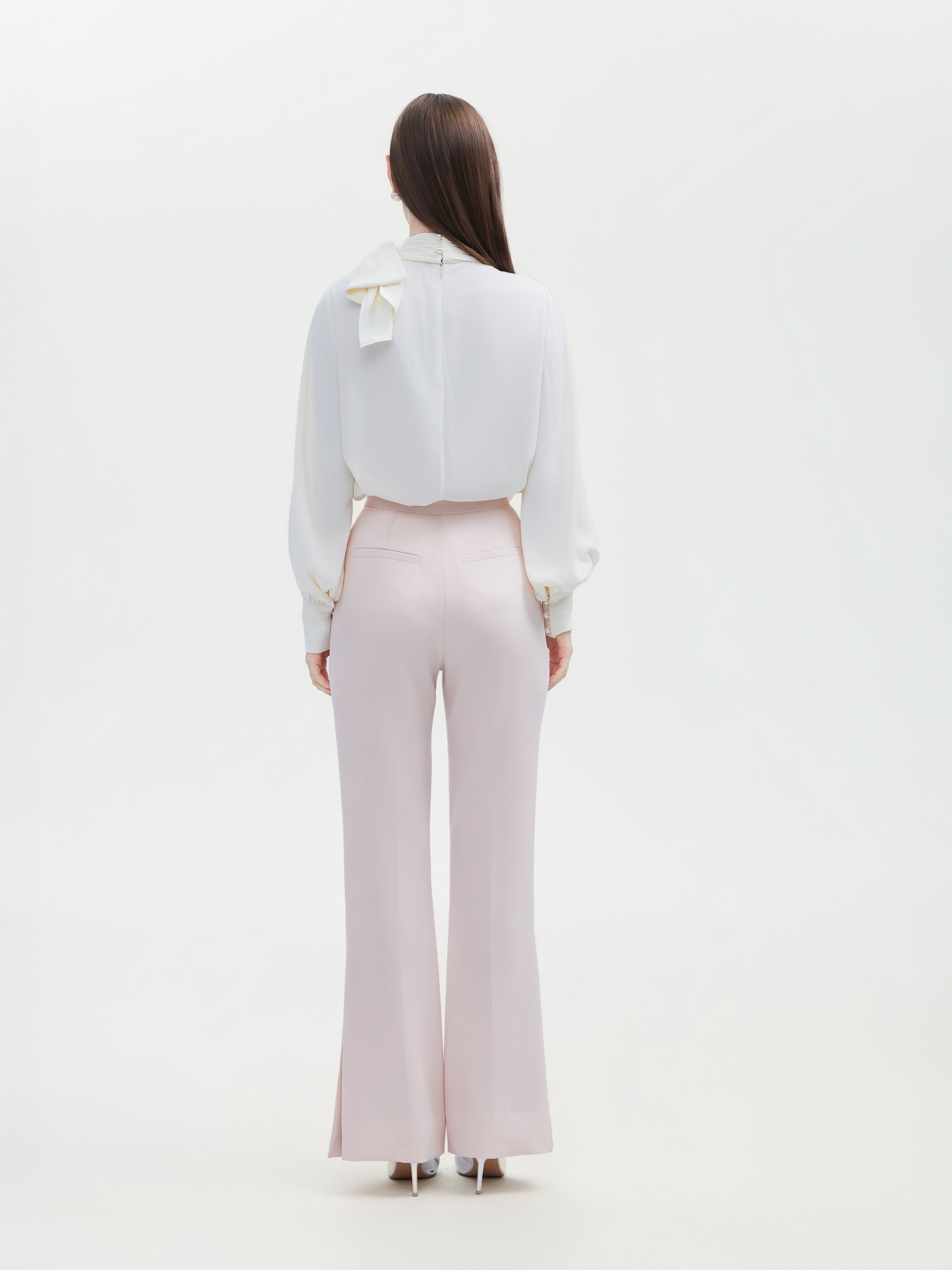 CREAM BOW NECK ACETIC TOP