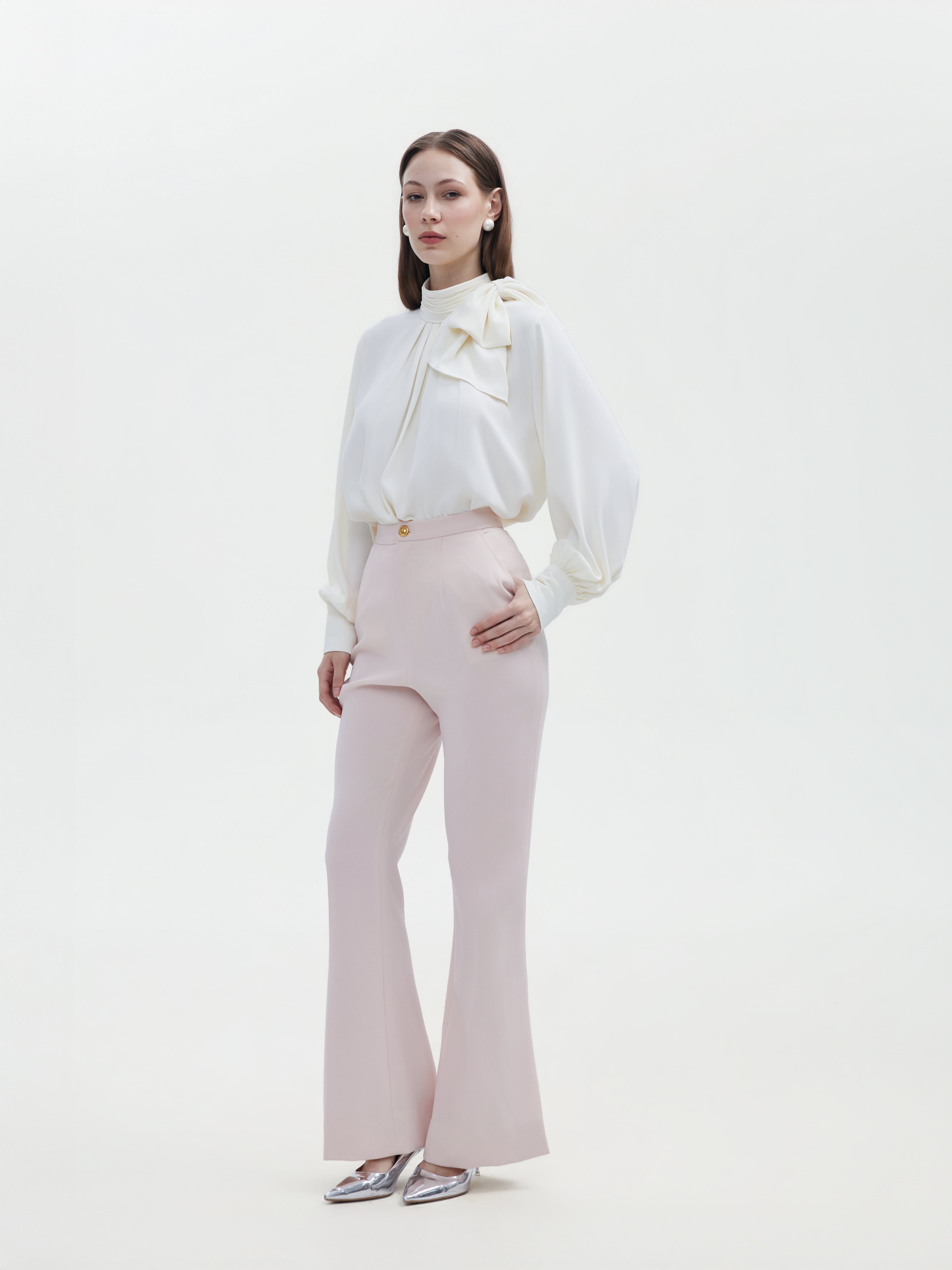 CREAM BOW NECK ACETIC TOP