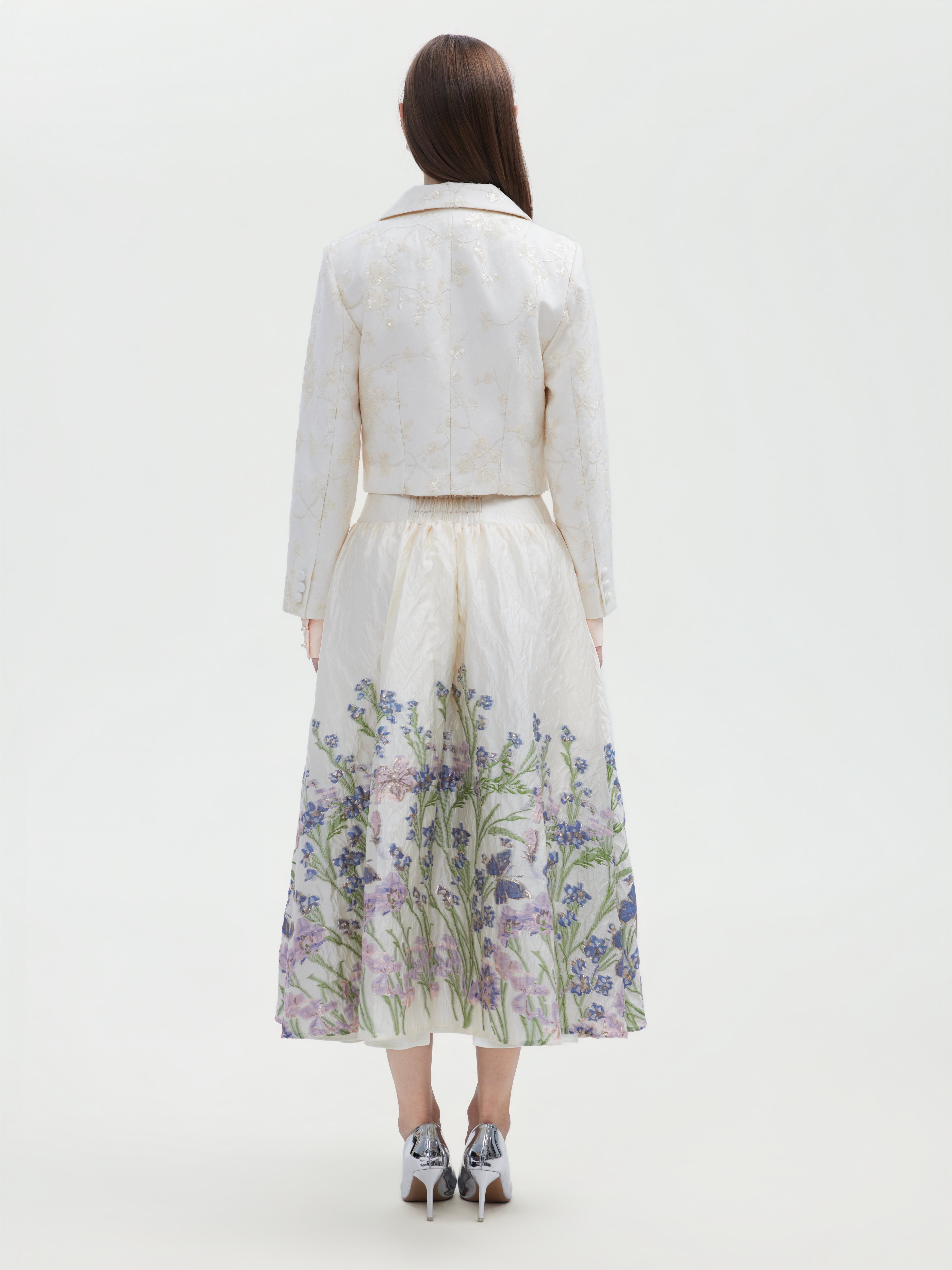 IVORY FLORAL EMBODIED CROPPED JACKET