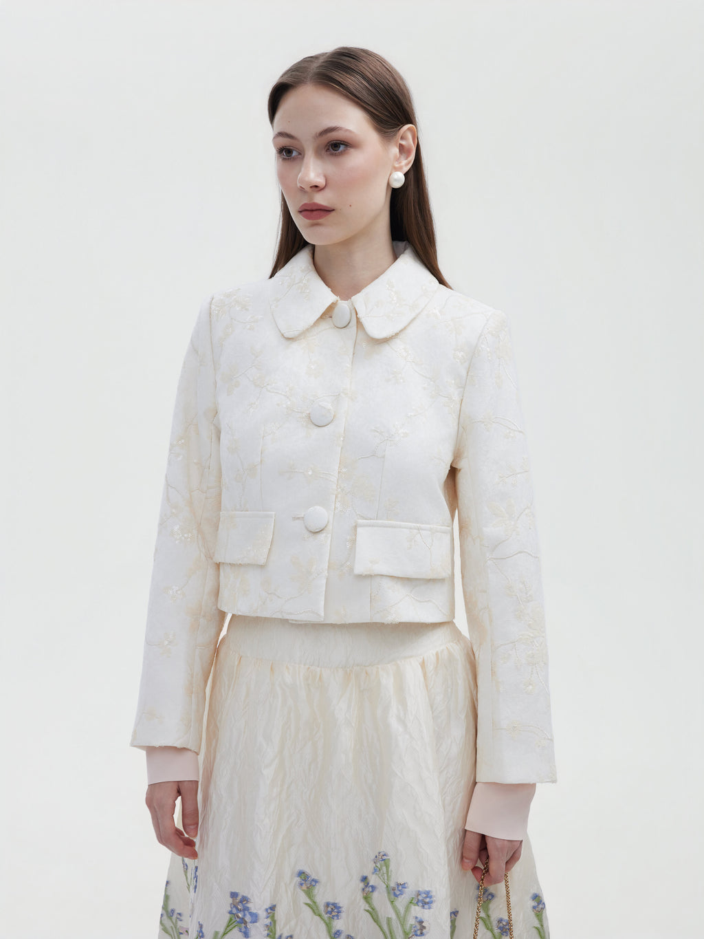 IVORY FLORAL EMBODIED CROPPED JACKET