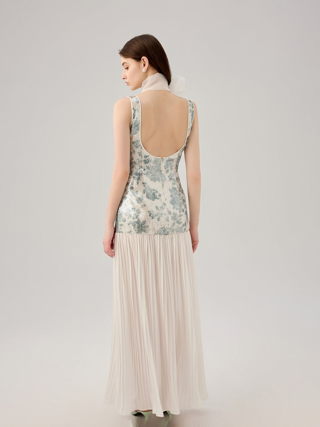 FLORAL SEQUINS PLEAT DRESS