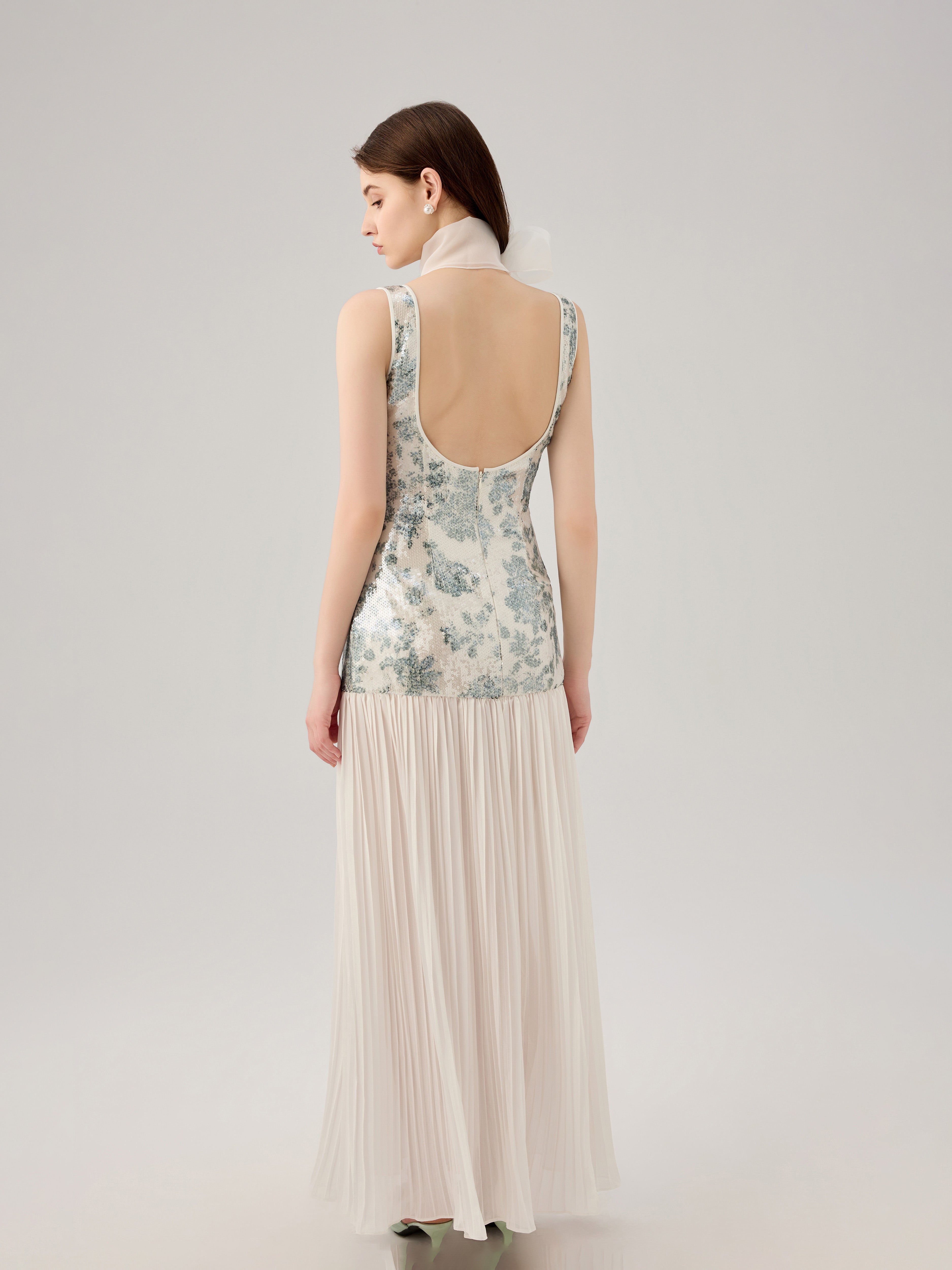 FLORAL SEQUINS PLEAT DRESS