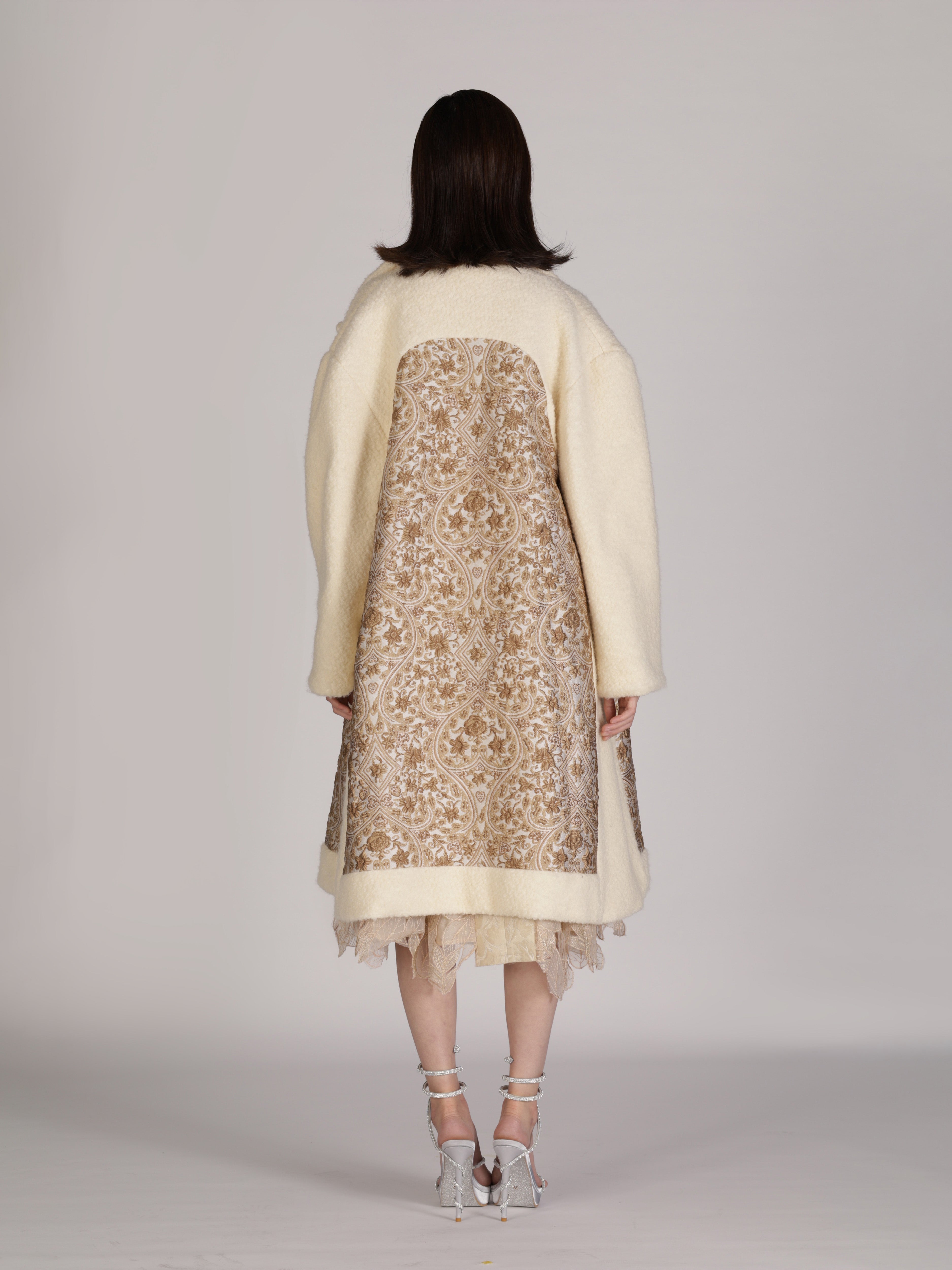 DROPPED SHOULDER COAT