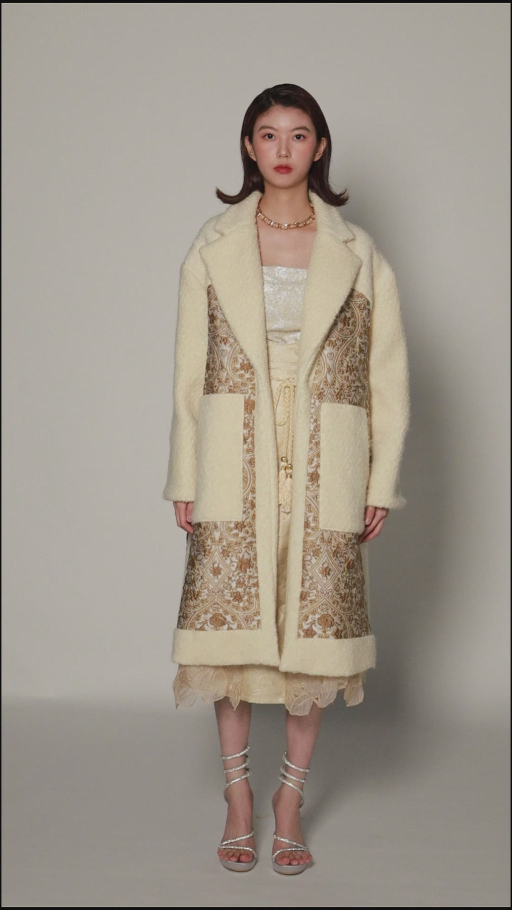 Dropped shoulder Coat